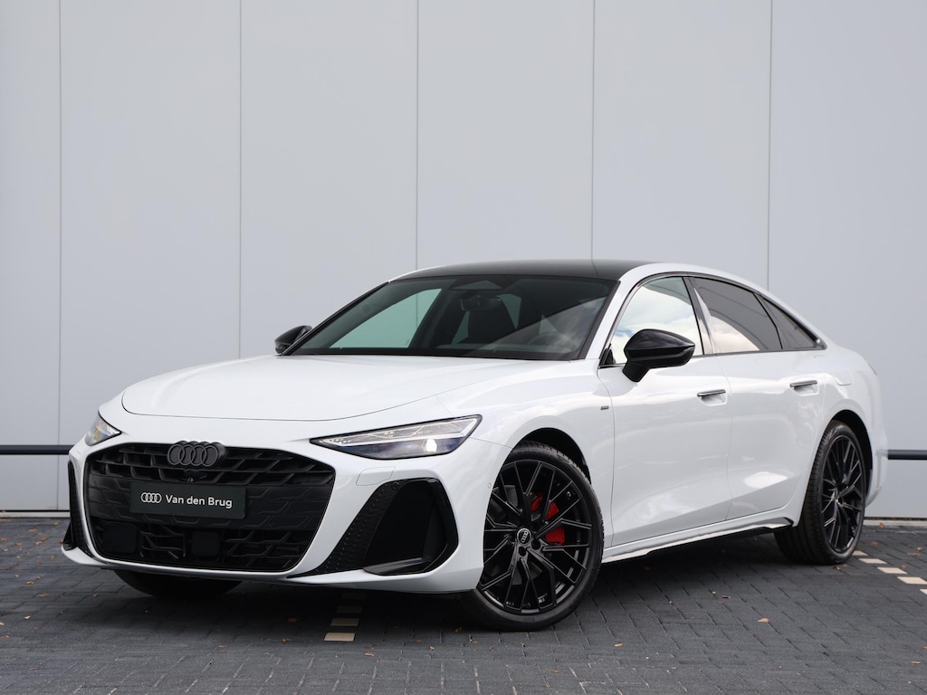 Audi A6 Limousine 2.0 e-hybrid quattro S edition Competition 367pk |Pano | Luchtvering | B&O | Head-up | 21" Velgen | 360° camera | Elek. stoelen | Stoelverwarming