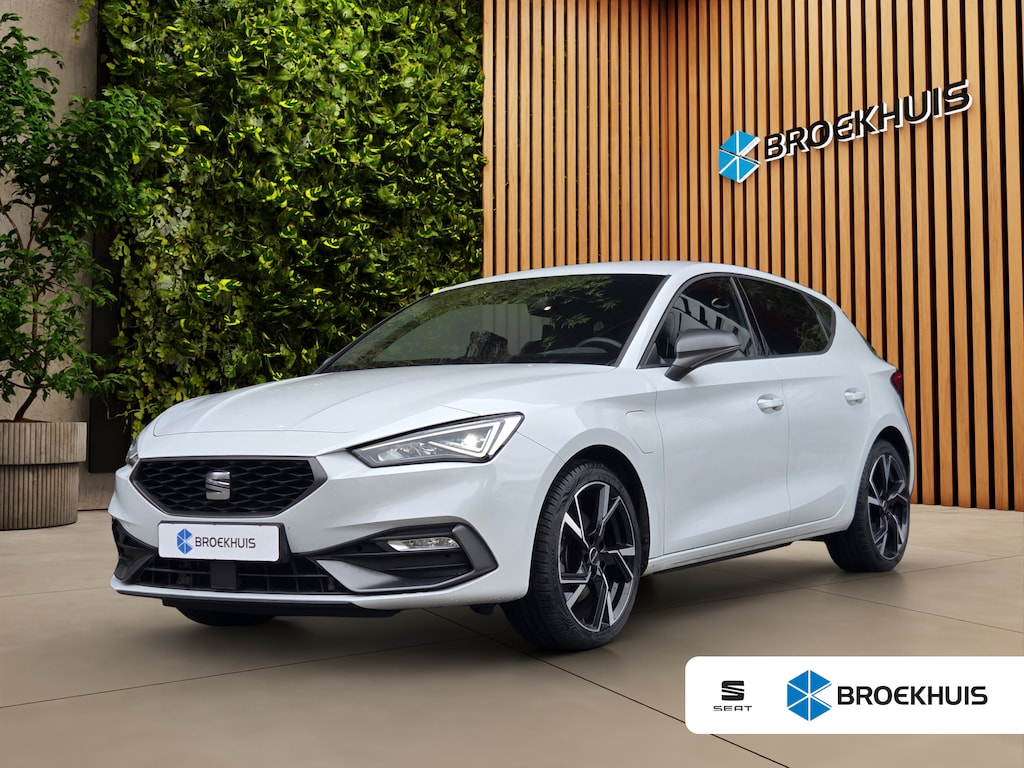 SEAT Leon 1.4 TSI eHybrid PHEV FR | Trekhaak | Camera | CarPlay | Adaptive Cruise | Sfeerverlichting