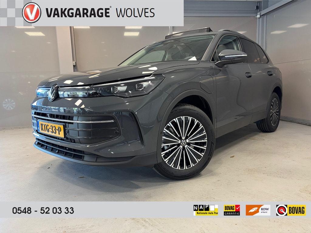 Volkswagen Tiguan 1.5 eHybrid Life Edition | PANODAK | 18"LMV |