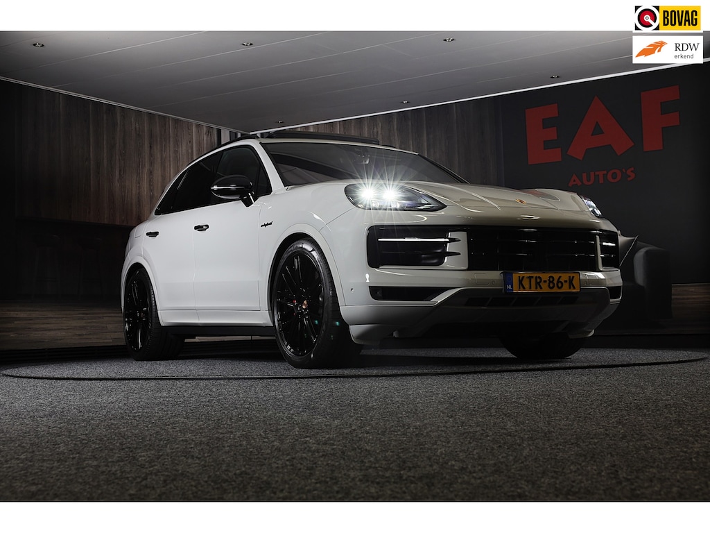 Porsche Cayenne 3.0 S E-Hybrid / 520 Pk / Head Up / 360 Camera / Acc / Sport Design / Luchtvering / Sport Chrono / Open Pano / 22