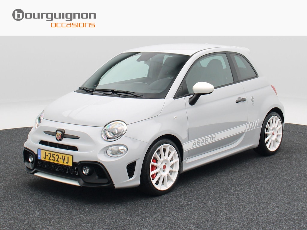 Fiat 500 1.4 T-Jet Abarth 180 Pk Esseesse 70th Anniversary | Kuipstoelen Carbon | Akrapovic | Beats Audio | Bluetooth | Navigatie | Climate Control | 17 Inch | 24.334 Km!!