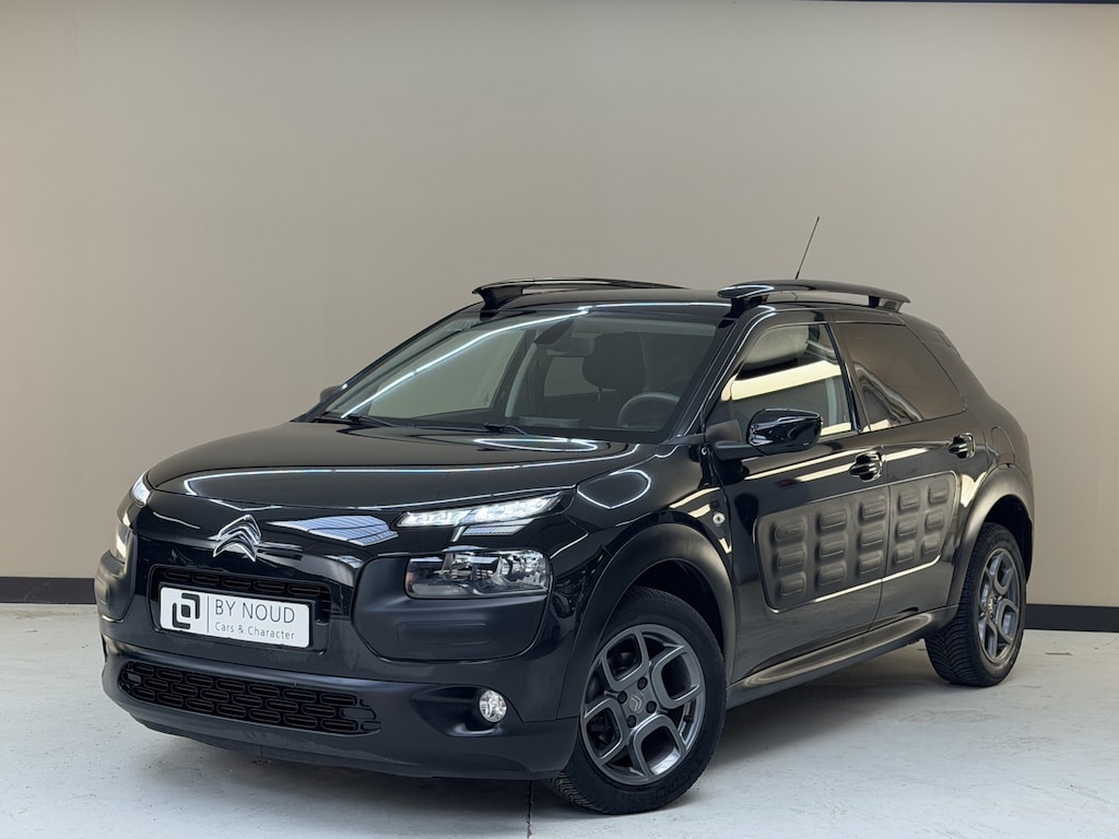 Citroën C4 Cactus 1.2 PureTech Shine, 82Pk, 2016, Nieuwe distributieriem, Navigatie, Climate control, 4 seizoenen banden, Parkeersensoren, Armsteun, Bluetooth audio, Cruise control,