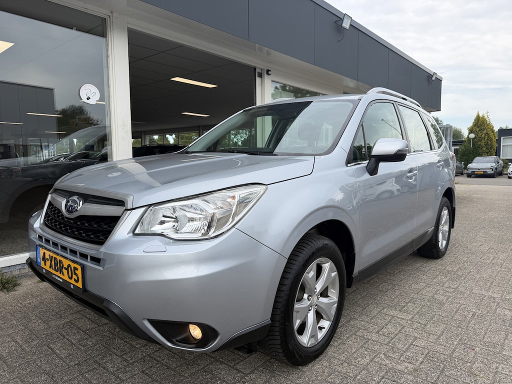 Subaru Forester 2.0 Luxury Trekhaak Navigatie