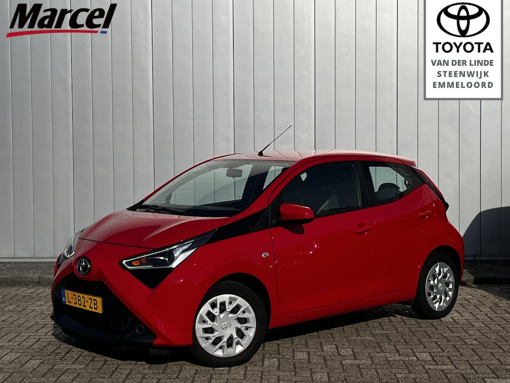 Toyota Aygo 1.0 VVT-i x-play Airco Apple carplay Android auto NL auto Dealer onderhouden