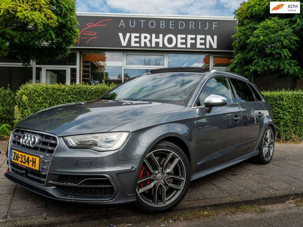 Audi A3 Sportback 2.0 TFSI S3 QUATTRO | RS ZETELS | PANORAMADAK | B&O AUDIO | APPLE CARPLAY | PARKEERCAMERA | DODEHOEK | LANE ASS