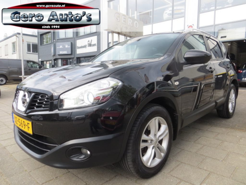 Nissan Qashqai 1.6 Connect Edition panorama ,airco ecc,stoelverwarming etc mooie volle uitvoering ,bose audio