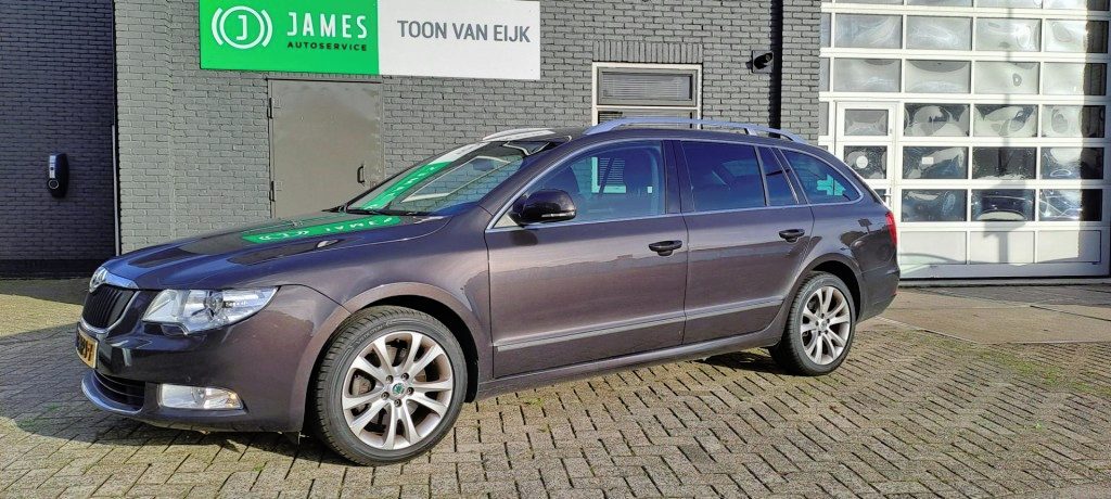 Skoda Superb Ambition Business Line 160Pk Tsi  Trekhaak-automaat-Clima-Lm velgen
