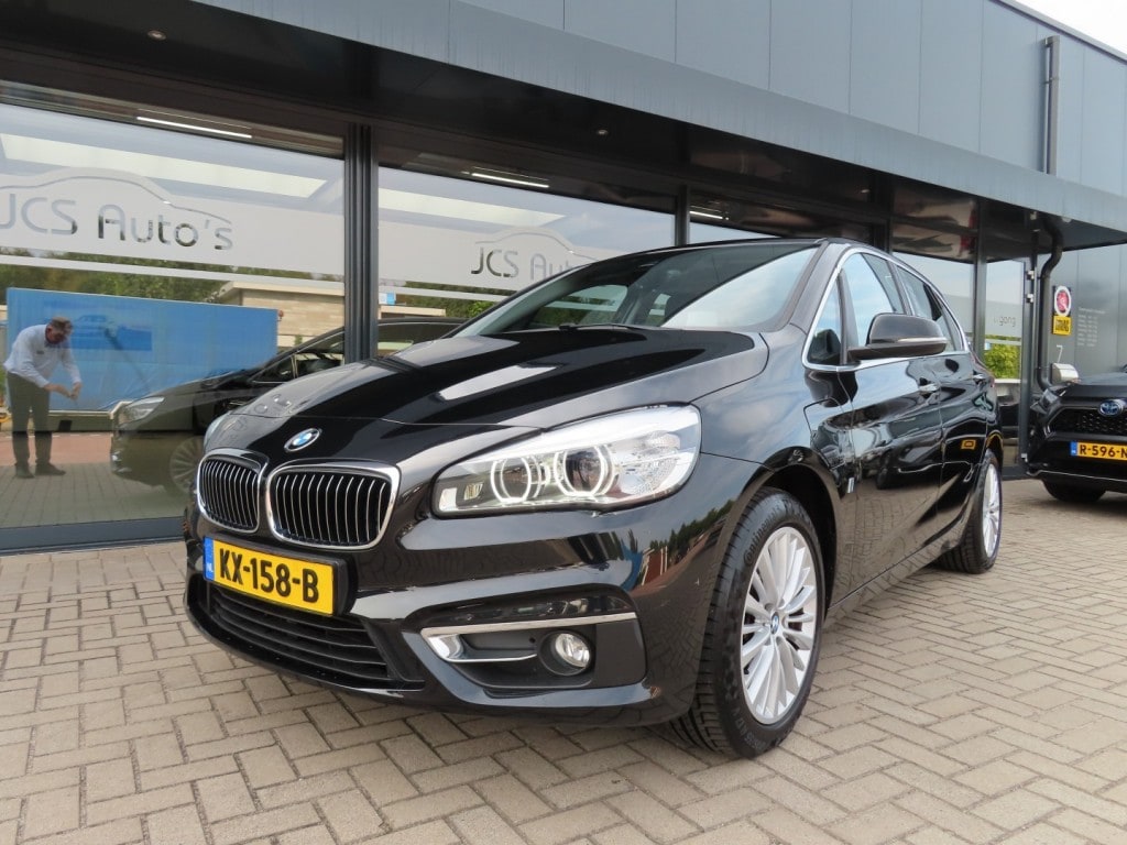 BMW 2-Serie 225XE iP High Exe Navi Camera Leder 2x Pdc 2016