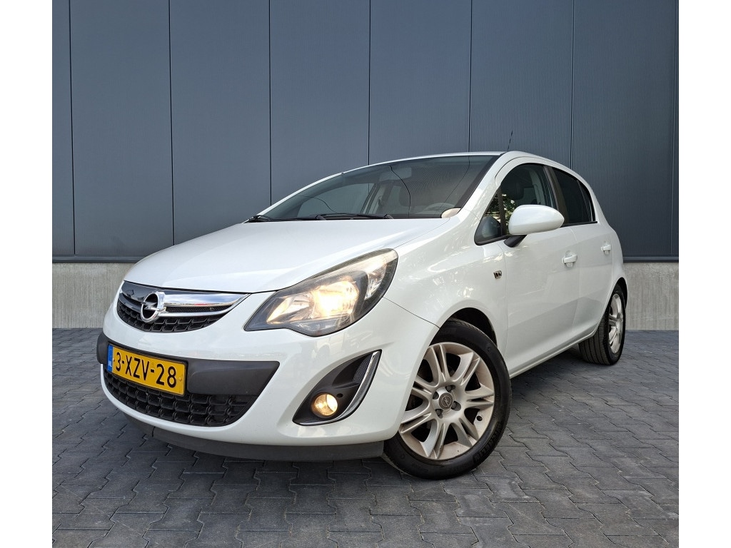 Opel Corsa 1.2-16V BlitZ | Bluetooth | Cruise control | Parkeersensoren | NAP | Goed onderhouden
