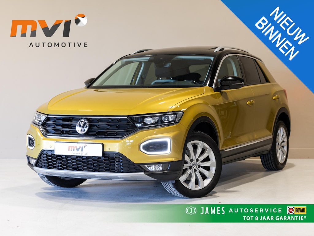 Volkswagen T-Roc 1.5 TSI Sport / 150pk / Panorama dak / Trekhaak / Achteruitrij camera /