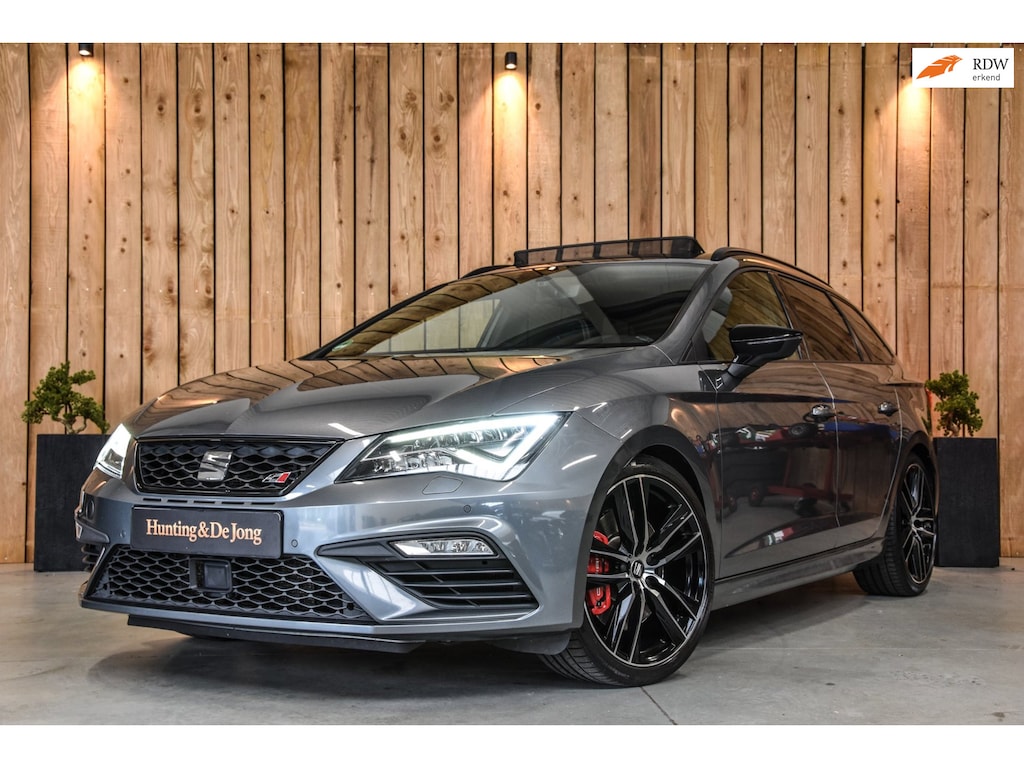 SEAT Leon ST 2.0 TSI CUPRA 300 4DRIVE *Pano*Kuipstoelen*Camera*Keyless*