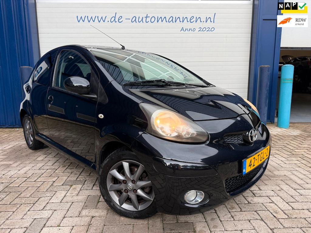Toyota Aygo 1.0-12V Dynamic Navigator AUTOMAAT 5-drs / AIRCO / TOMTOM NAVI