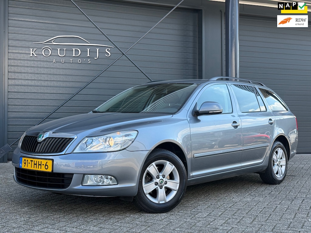 Skoda Octavia Combi 1.4 TSI Greentech Ambition Business Line, Trekhaa, PDC, Volledig onderhouden
