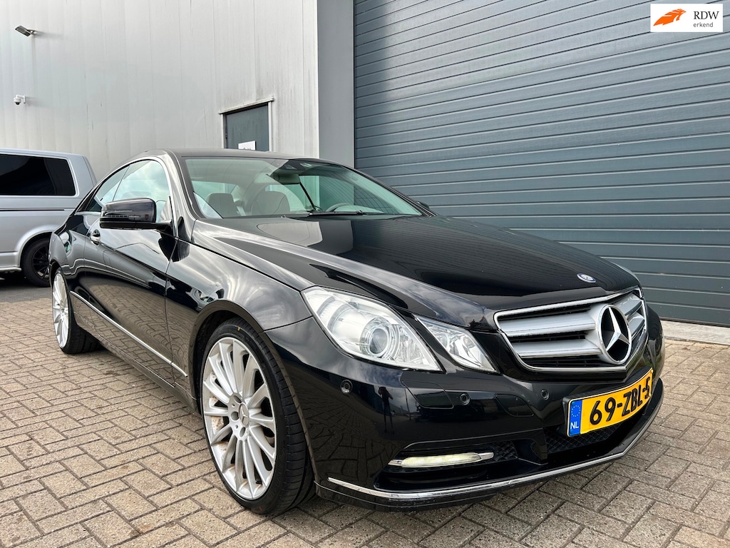 Mercedes-Benz E-klasse Coupé 200 CGI Elegance AUT NAVI