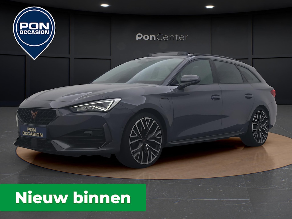 CUPRA Leon Sportstourer 1.4 e-Hybrid VZ Performance | Pano dak | Camera | Navigatie | Stoelverwarming