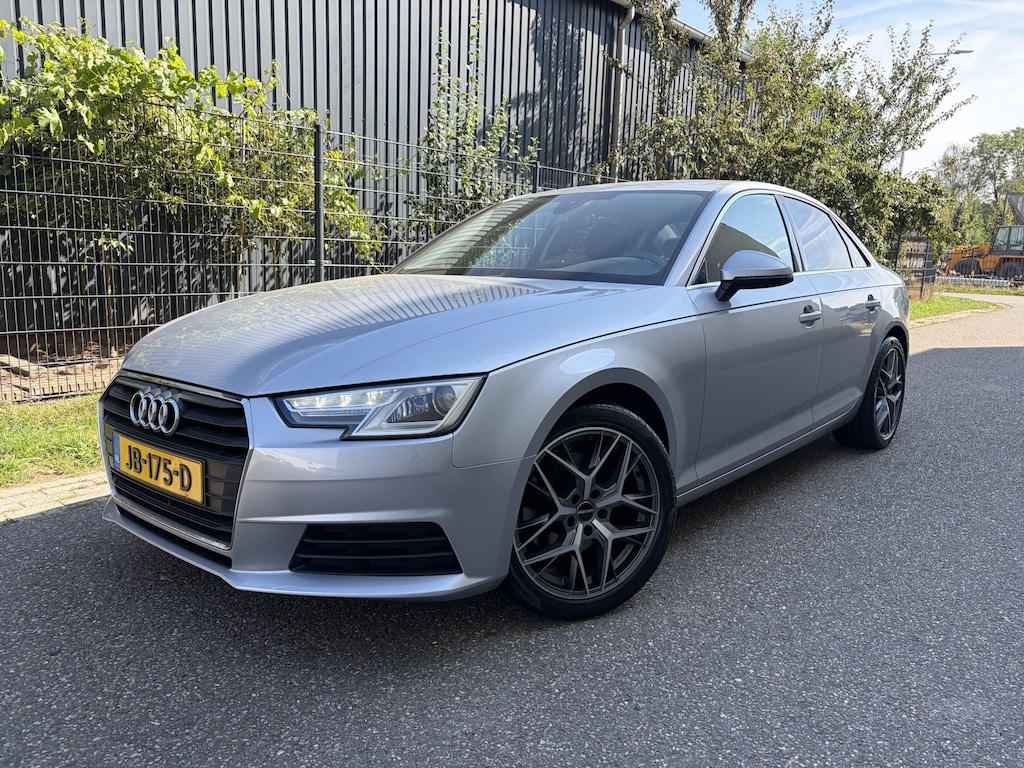 Audi A4 Limousine 1.4 TFSI Pro Line / AUTOMAAT / NAVI / CRUISE / 152dkm! NAP!