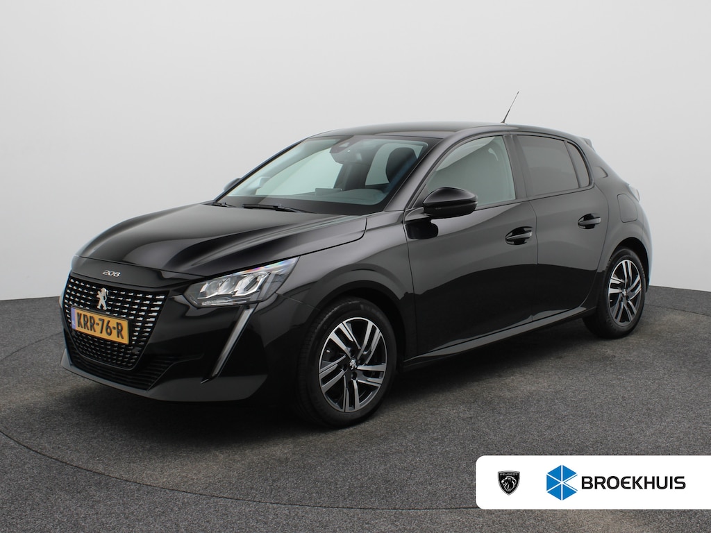 Peugeot 208 1.2 PureTech Allure Pack | Stoelverwarming | Camera | Parkeersensoren | Navigatie | Cruise Control | Apple Carplay/Android Auto | 16" Lichtmetalen Velgen