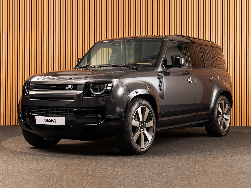 Land Rover Defender 110 2.0 P300e 110 X-Dynamic HSE MY26 | PANO | HUD | 22" | MERIDIAN 700W