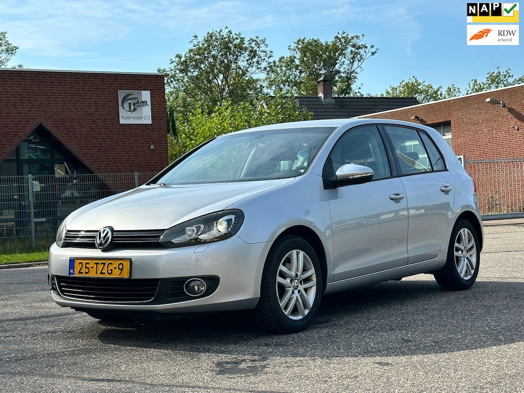 Volkswagen Golf 1.2 TSI Highline BlueMotion Automaat*1e eigenaar*Navigatie*Alcantara*Xenon*Cruise*Clima*NAP*LM velgen*