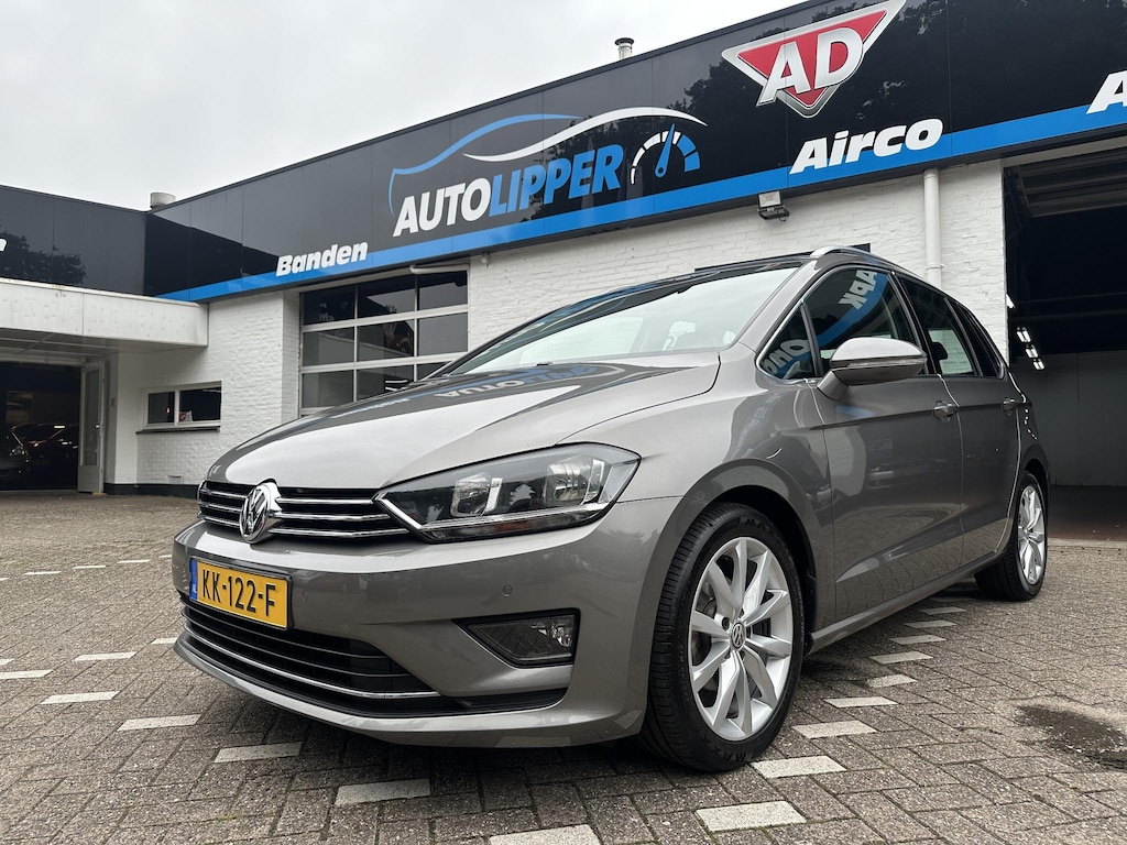 Volkswagen Golf Sportsvan 1.2 TSI Highline /Automaat/Navi/zomer en winterset/Trekhaak