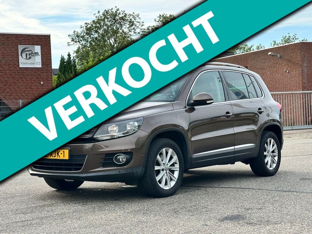 Volkswagen Tiguan 1.4 TSI Sport&Style Navigatie*Cruise*Trekhaak*Clima*NAP*LM velgen*Parkeersensoren*