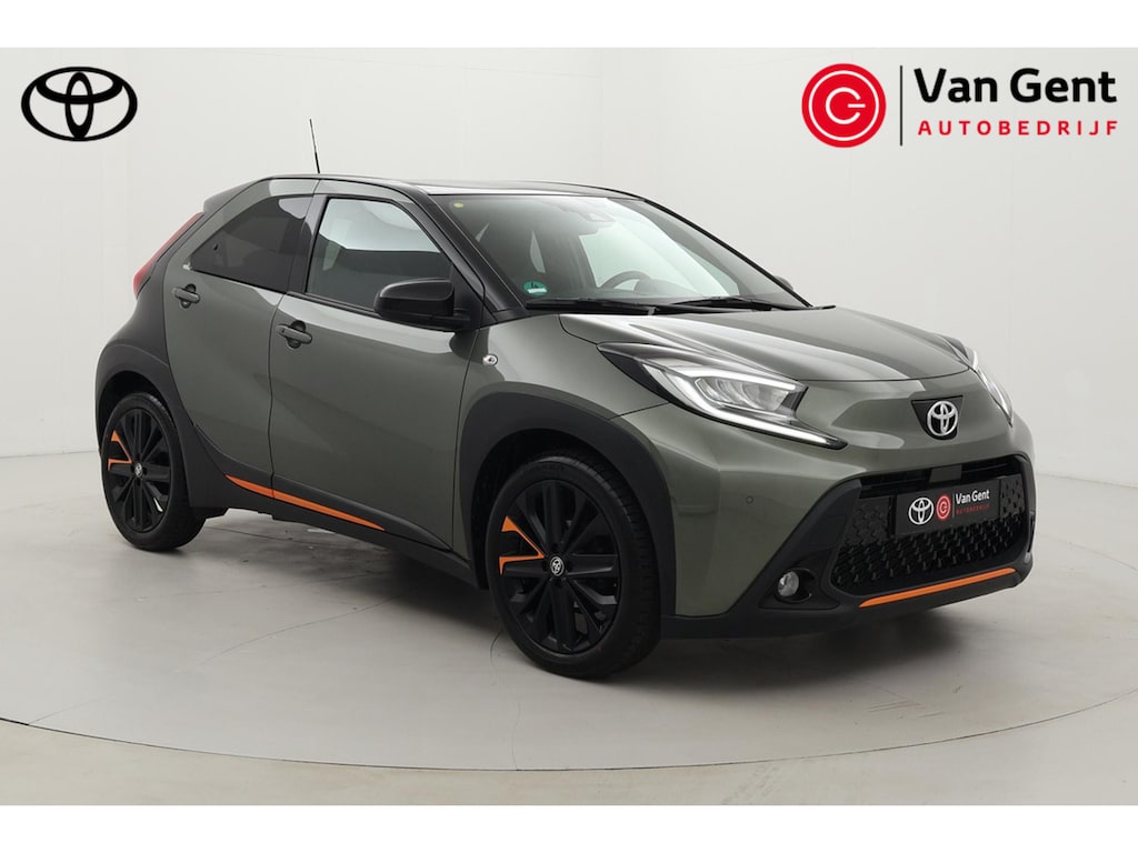 Toyota Aygo X 1.0 VVT-i MT Limited | JBL | Keyless | Stoelverwarming | LED | Adaptive Cruise | Apple Carplay / Android Auto | Parkeersensoren voor/achter | Clima | Camera | 18 inch