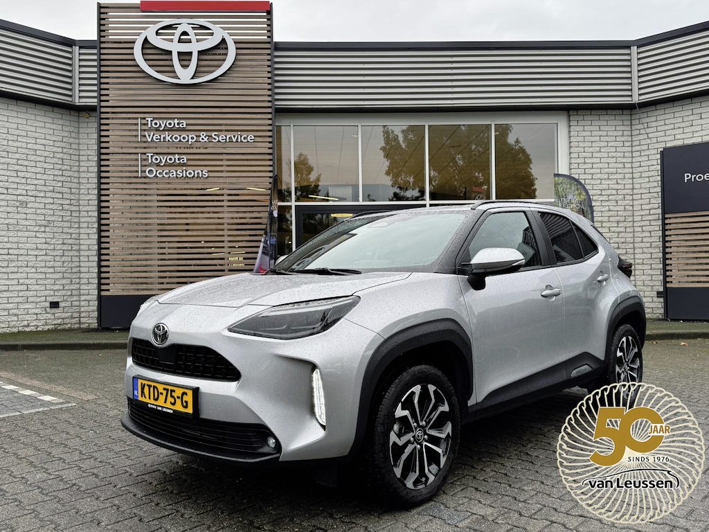 Toyota Yaris Cross 1.5 Hybrid 115 DYNAMIC STOEL/STUURVERW KEYLESS 17'' LM-VELGEN CLIMA NAVI CAMERA APPLE/ANDROID AD-CRUISE PRIVACY GLASS