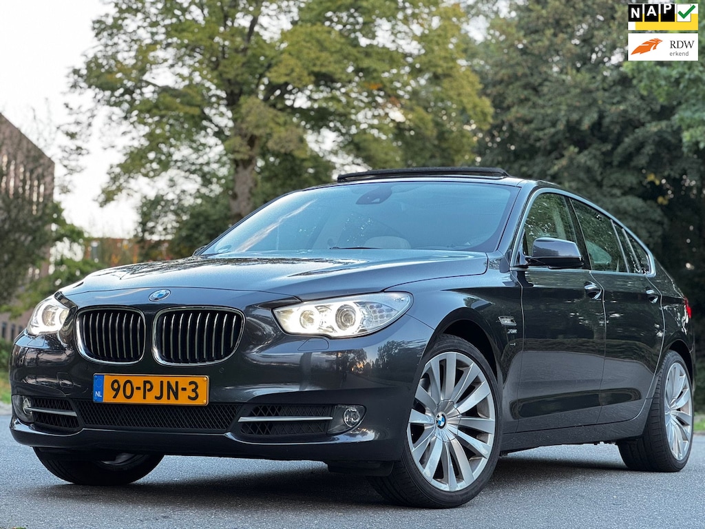 BMW 5-Serie GT Gran Turismo 535xi High Executive|PANO|SOFTCLOSE|HEADUP|AUT|CAMERA|MEMMORIE|COMFORTZETELS