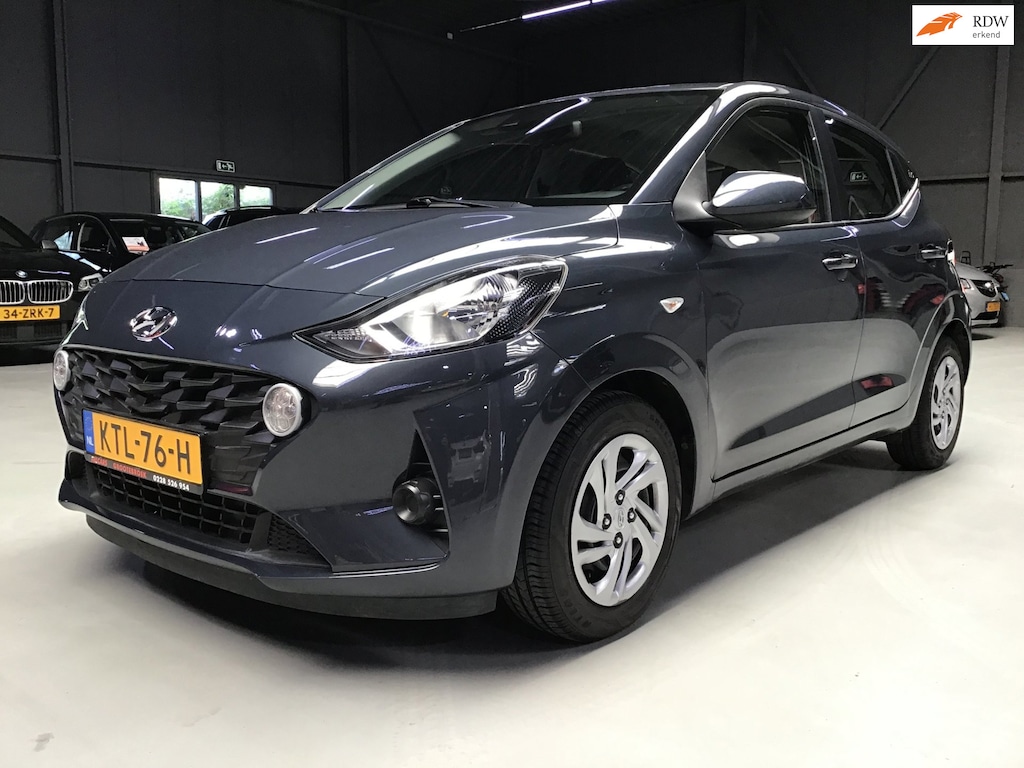 Hyundai i10 1.0 Comfort I Camera I Clima I Stoel/Stuurverw. I Cruise I New Apk + Beurt I Carplay I Btw I BT I Dealer Onderhouden.