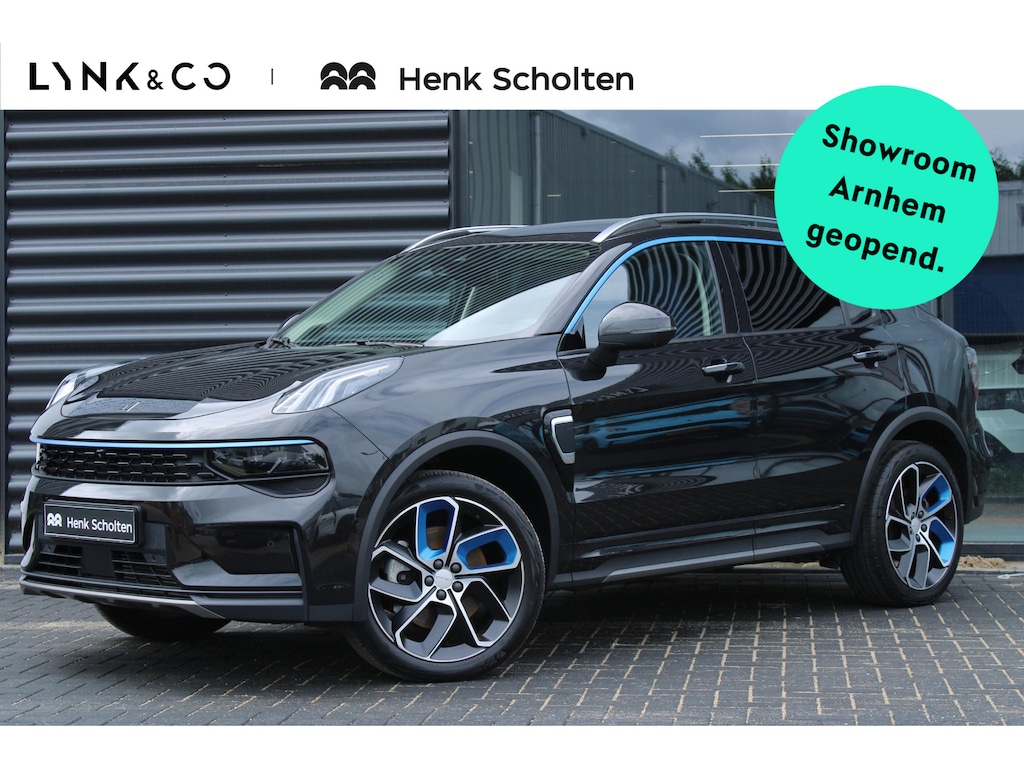 Lynk & Co 01 1.5 | Wordt verwacht! | 360° Camera | Panoramadak | Achteruitrijcamera | Elektrische bestuurdersstoel met geheugen | Stoelverwarming | Actieve bochtverlichting | Adaptieve Cruise Control | Stuurassistent | Lane Assist | Navigatie | Elektrische Achterklep | Keyless Entry | Dodehoekassistent