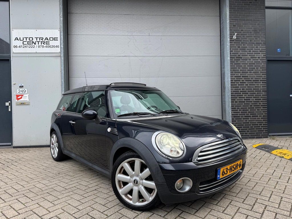 MINI Clubman 1.6 Cooper [Pano | StoelVW | Cruise | PDC | Leder]