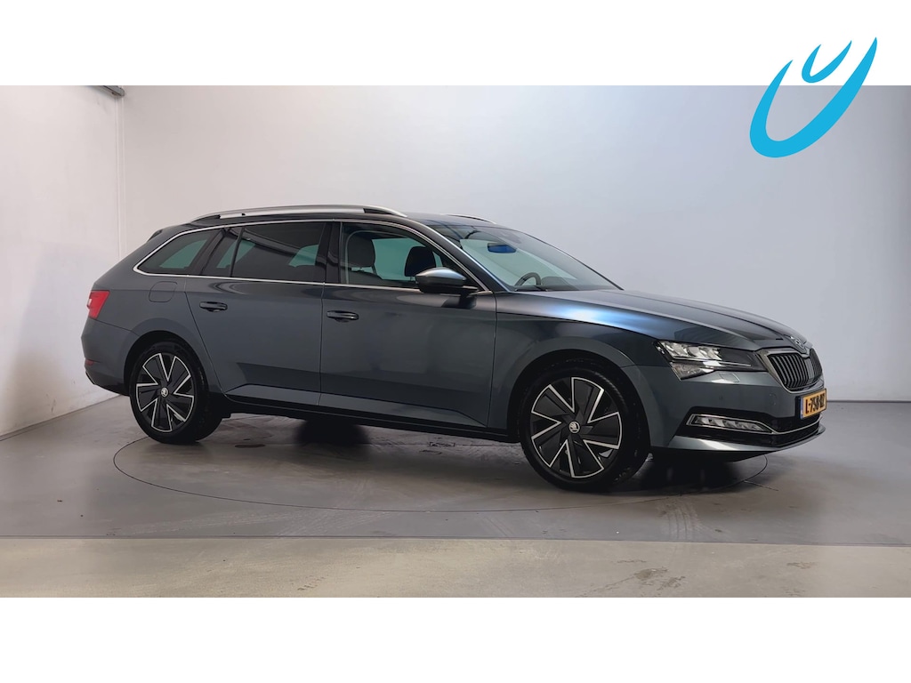 Skoda Superb Combi 1.5 TSI 150pk DSG ACT Business Edition Plus Stoelverwarming Camera Adaptive Cruise Sfeerverlichting