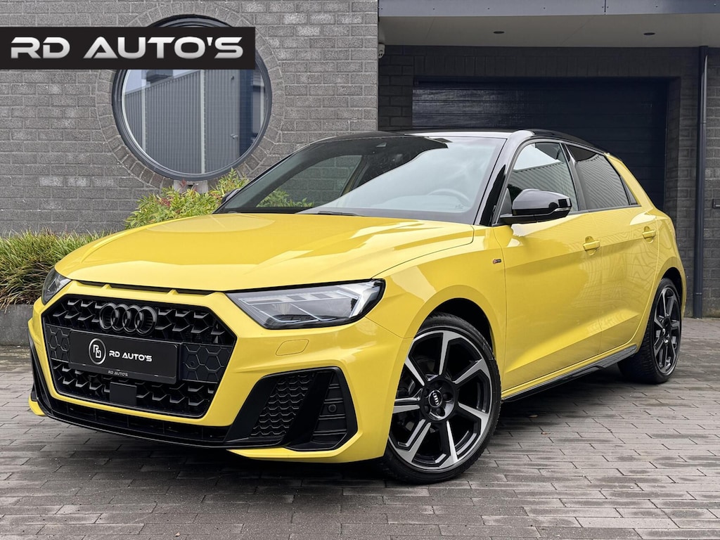 Audi A1 Sportback 30 TFSI S Line edition one Carplay Navi Led Stoelverwarming