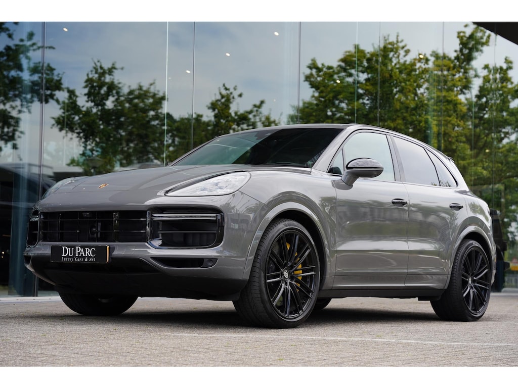 Porsche Cayenne 4.0 Turbo S E-Hybrid / Keramische Remmen / Sport Chrono