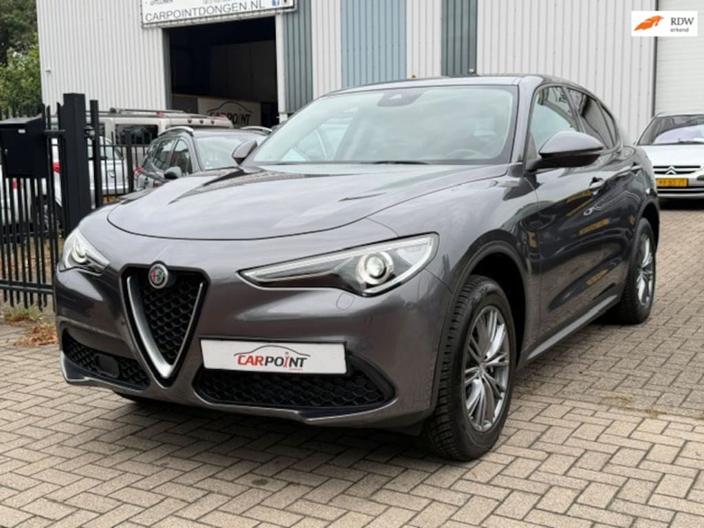 Alfa Romeo Stelvio 2.0 T AWD Q4 200PK Leer Navi Trekhaak Keyless!