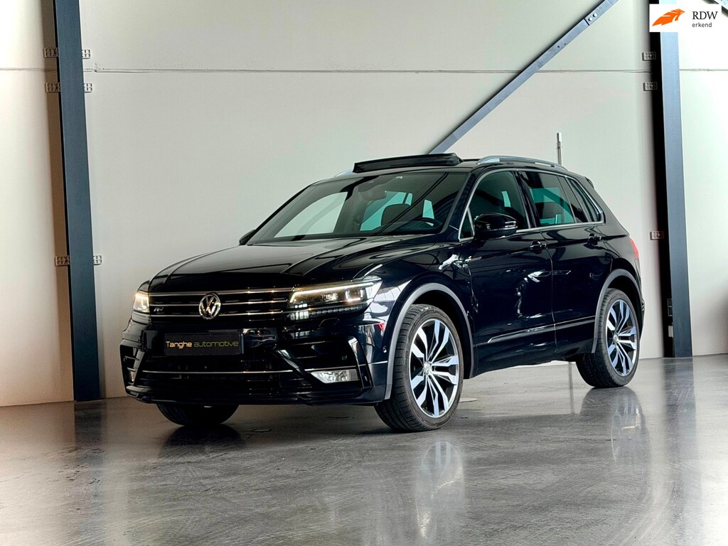 Volkswagen Tiguan 2.0 TSI 4Motion R-Line,Panodak,Trekhaak,ACC,Virtual Dash,HUD,DYN