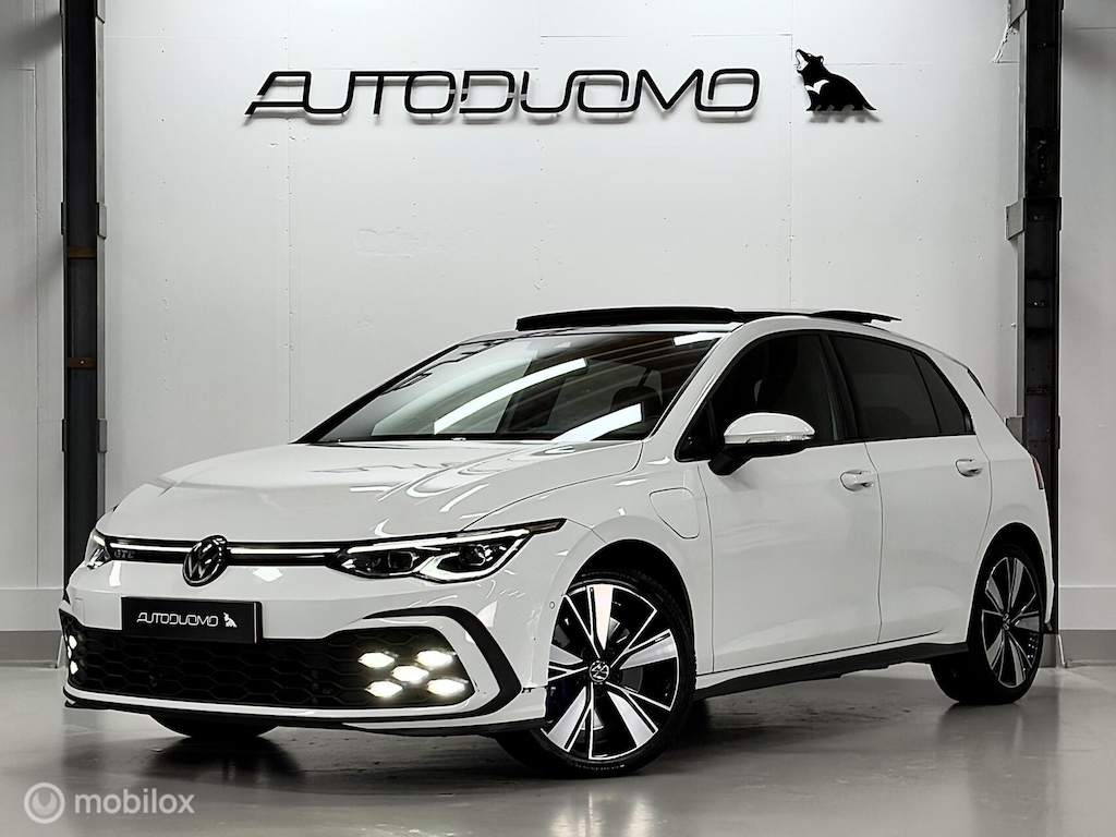 Volkswagen Golf 1.4 eHybrid GTE | Pano | IQ | Dodehoek | ACC | Cam | Mistlampen | 18" | Apple- & Android Carplay | Stoel- & stuurverwarming | 245 PK