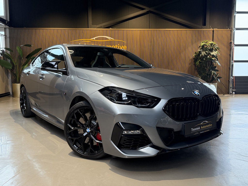BMW 2-serie Gran Coupé M-PERFORMANCE | 220i M-PERFORMANCE | PANO | ALLES VAN ORIGINEEL BMW PERFORMANCE | UITLAAD SPECIAAL VAN BMW PERFORMANCE | WINGS ORIGINEEL VAN BMW |