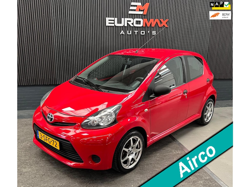 Toyota Aygo 1.0 VVT-i Now 1e Eigenaar - NAP - Airco