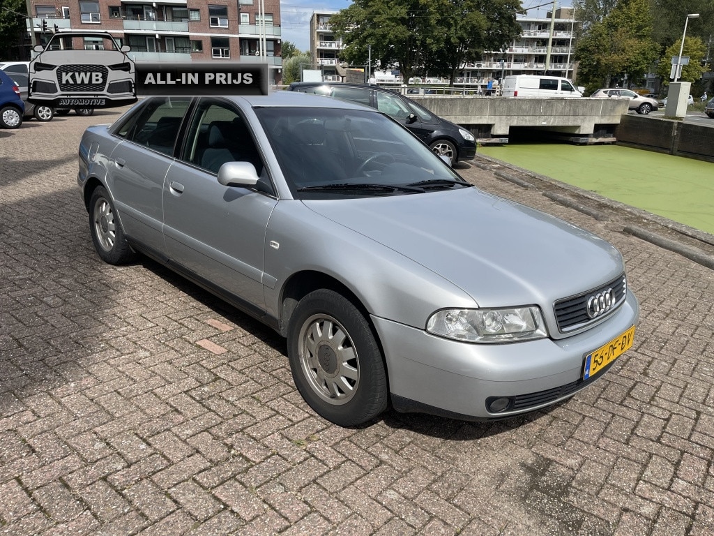 Audi A4 Limousine 1.8 5V Advance inruil koopje