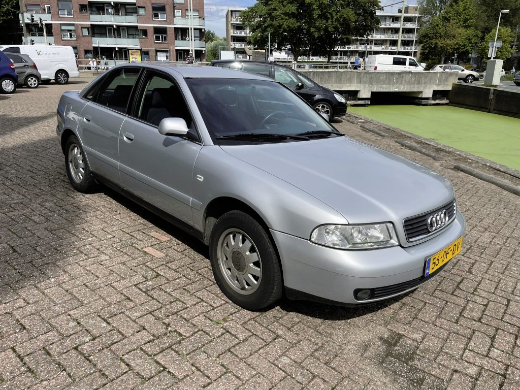 Audi A4 Limousine 1.8 5V Advance Inruilauto Meeneemprijs