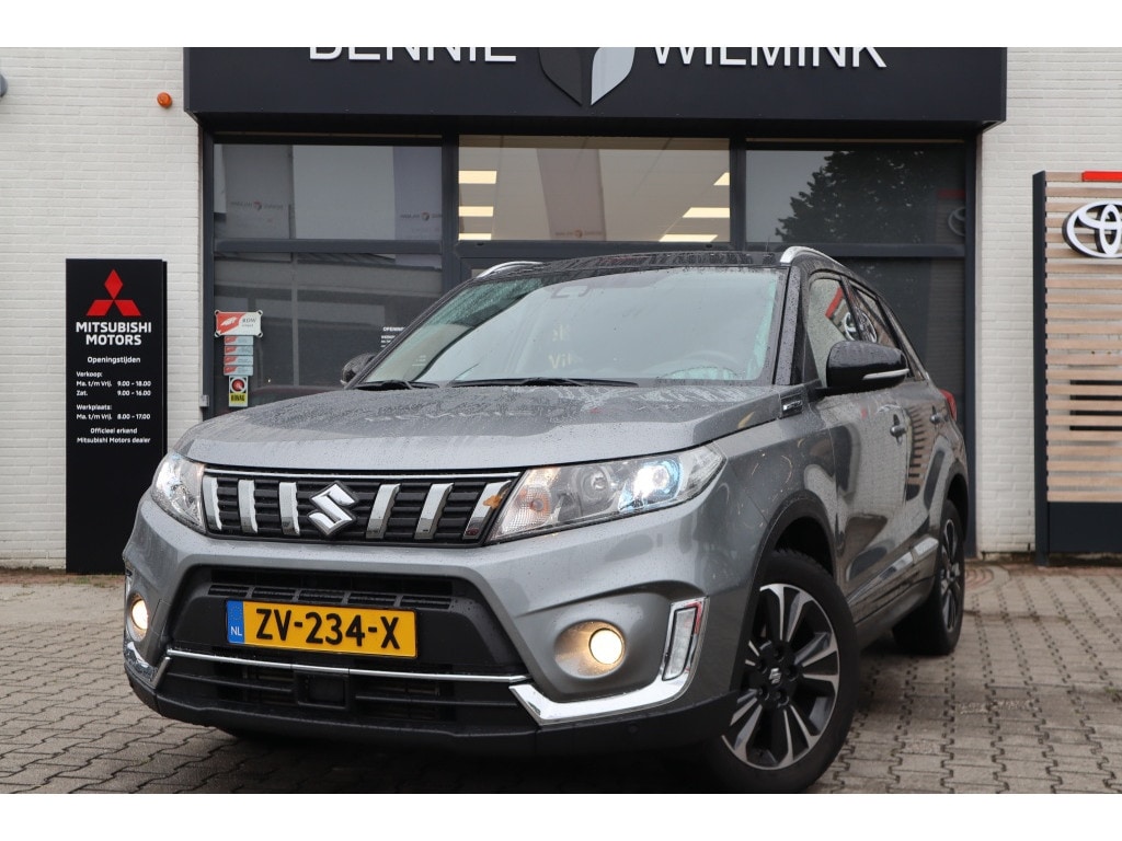 Suzuki Vitara 1.4 BoosterJet Stijl Automaat Trekhaak | Pano Dak | Carplay | Adaptive Cruise