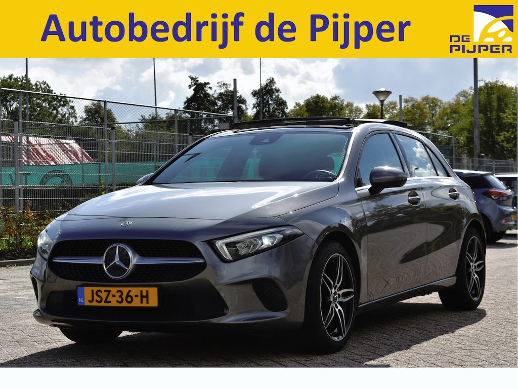 Mercedes-Benz A-klasse 200 4MATIC 164 pk Premium | Open dak | Camera | Carplay | DAB | Vrtual cockpit | Stoelverwarming | Full LED