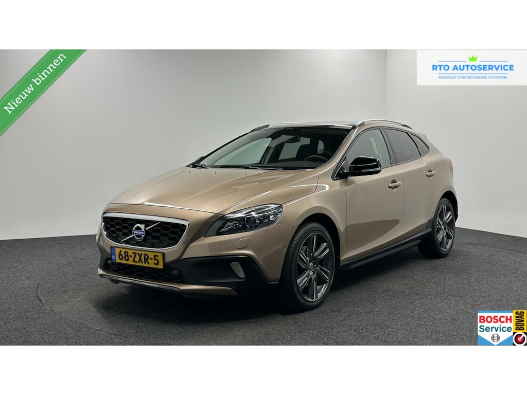 Volvo V40 Cross Country 1.6 T4 Summum CAMERA PANO LEER NAVI TREKHAAK.