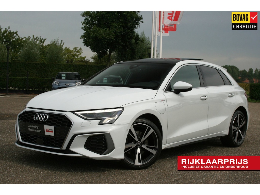 Audi A3 Sportback 40 TFSI e S-line / pano / leer / matrix / camera / b&o