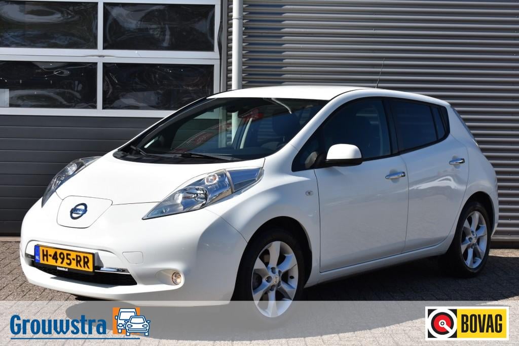 Nissan Leaf ACENTA 30 KWH / 249 p/m lease / CARPLAY / CAMERA / STUUR/STOELVERW.