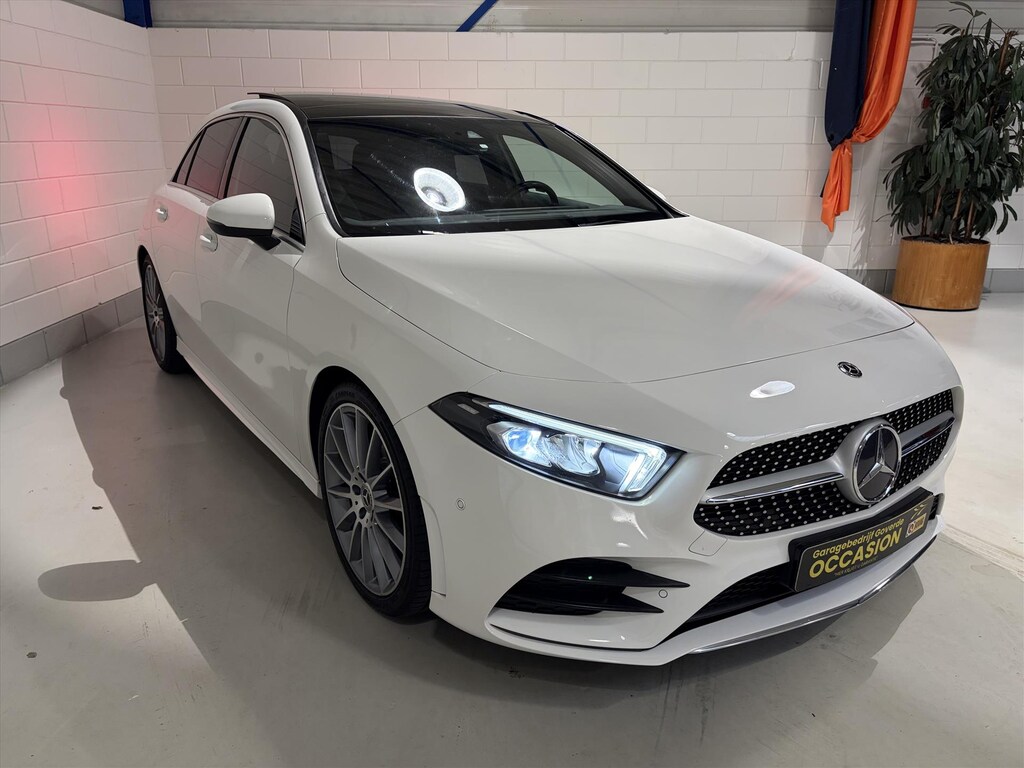 Mercedes-Benz A-klasse A 180 136pk 7G AMG-Line, Panorama, Widescreen