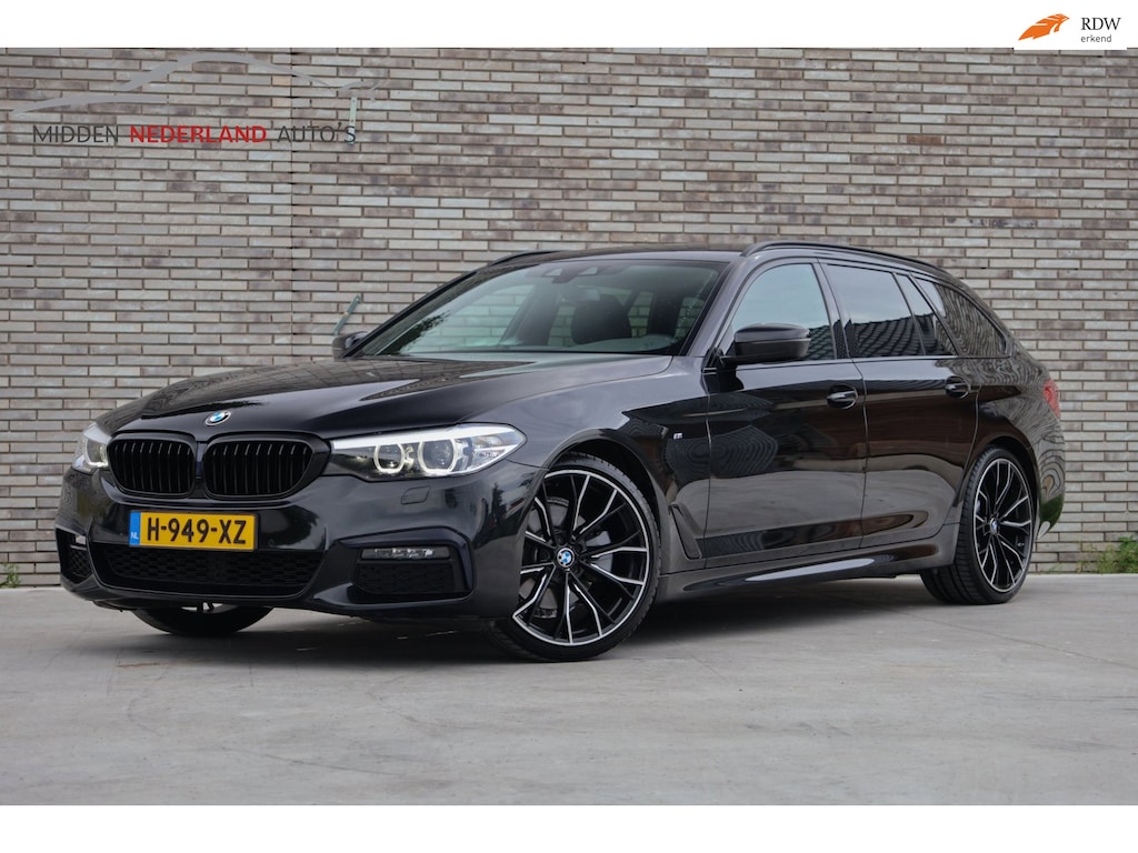 BMW 5-Serie Touring 520i High Executive * M-PAKKET * ONDERHOUD HISTORIE * NAP PAS *