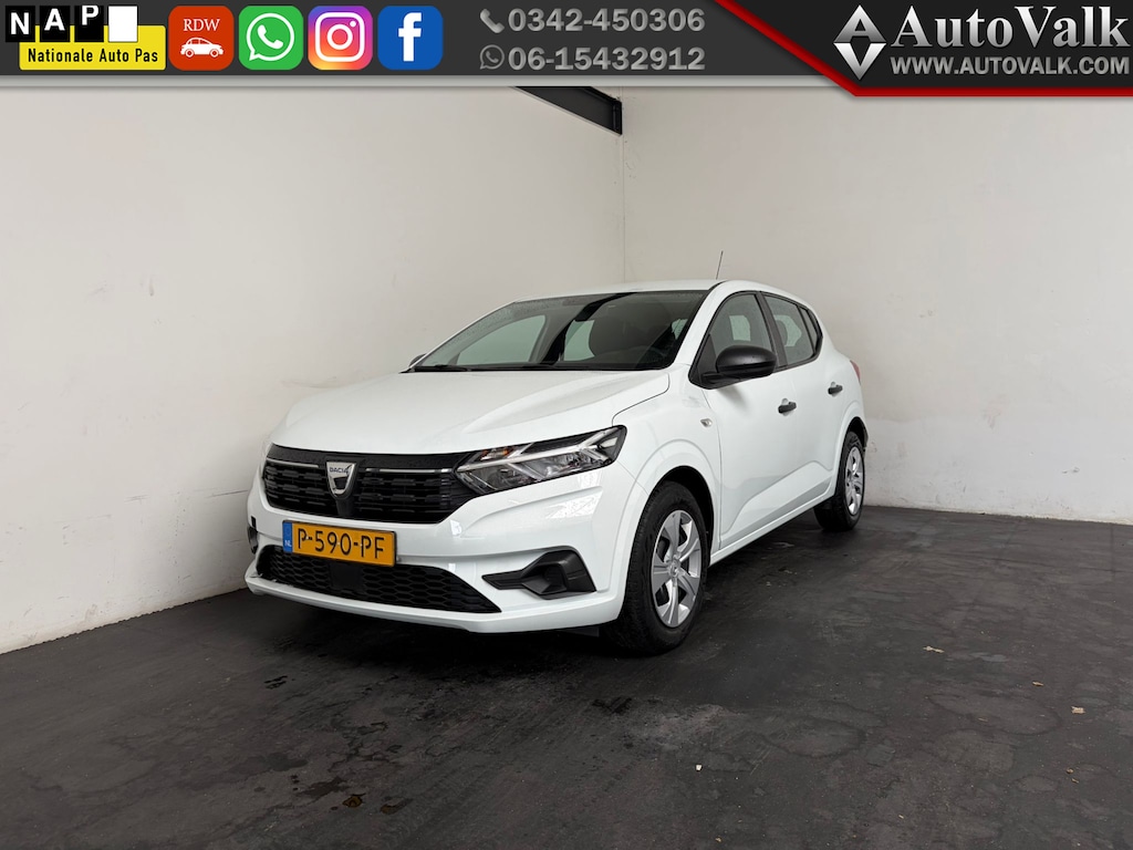 Dacia Sandero 1.0 TCe 90 Essential. Trekhaak!