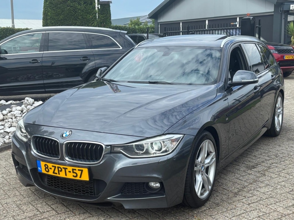BMW 3-Serie Touring 316I Touring M-Pakket Trekhaak Panorama 2015